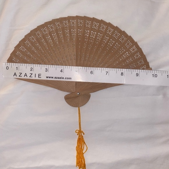 CHINESE FLOWER BAMBOO FOLDING HAND FAN + BOX + YELLOW TASSEL - Picture 4 of 14